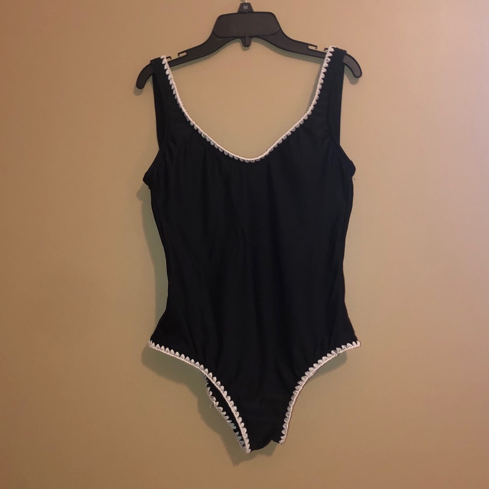 black and white one piece bathing suit